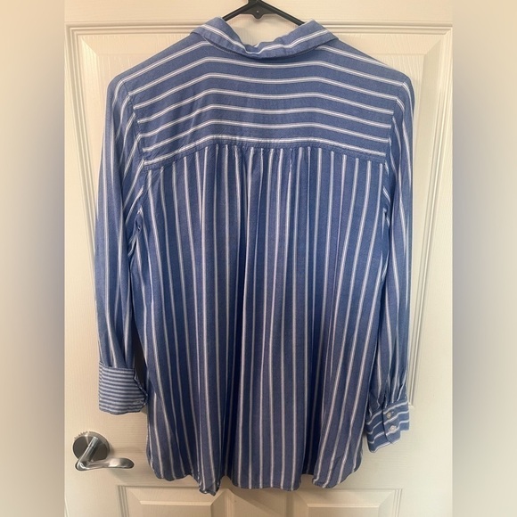 STRIPED LOFT Blouse - Picture 2 of 5